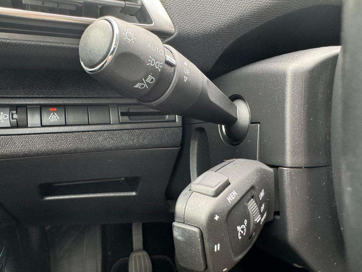 peugeot-5008-2021-diesel-1499cc