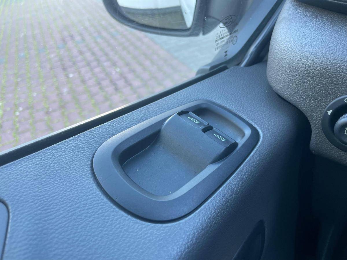 ford-transit-2023-diesel-1995cc