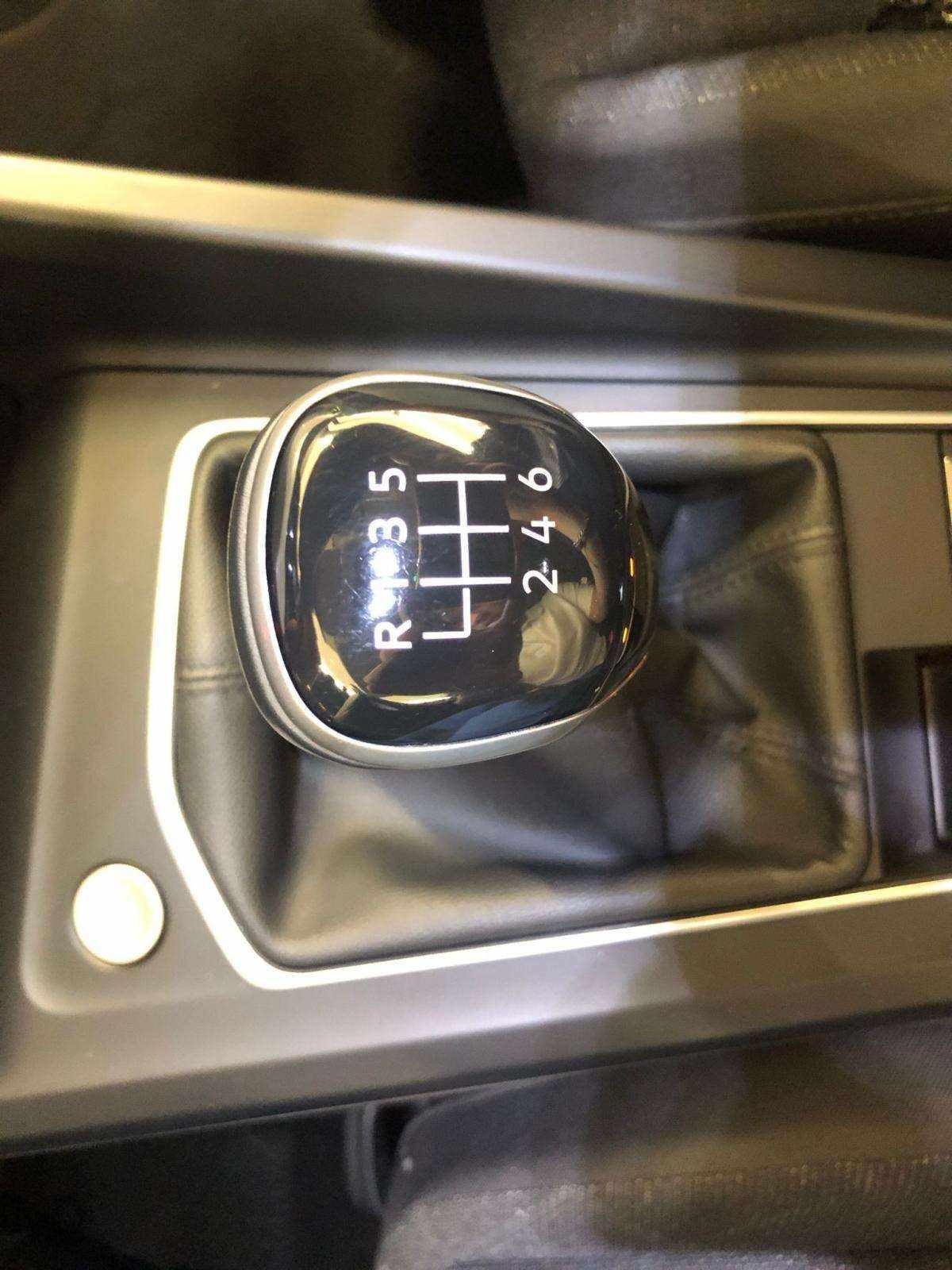 volkswagen-golf-2021-gasolina-999cc
