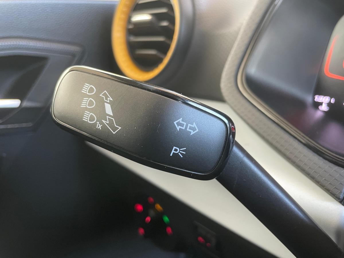 seat-arona-2024-gasolina-999cc