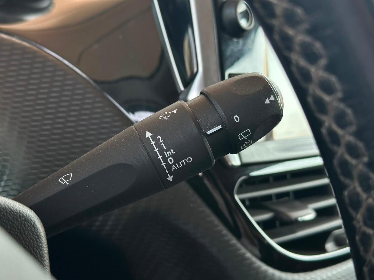 peugeot-2008-2017-gasolina-1199cc