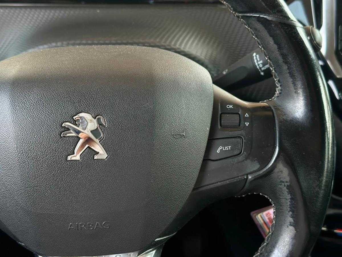 peugeot-2008-2017-gasolina-1199cc