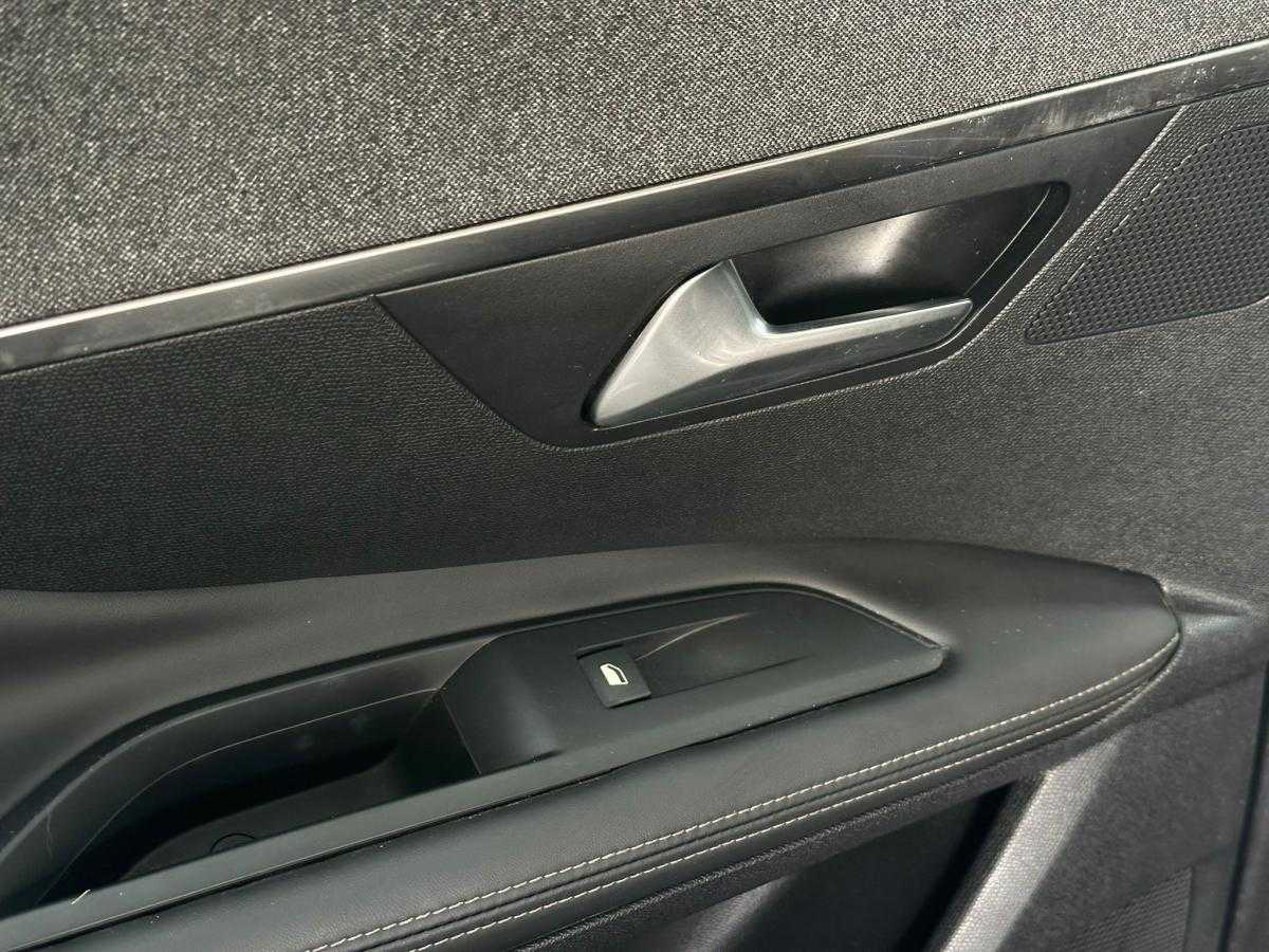 peugeot-3008-2018-diesel-1499cc