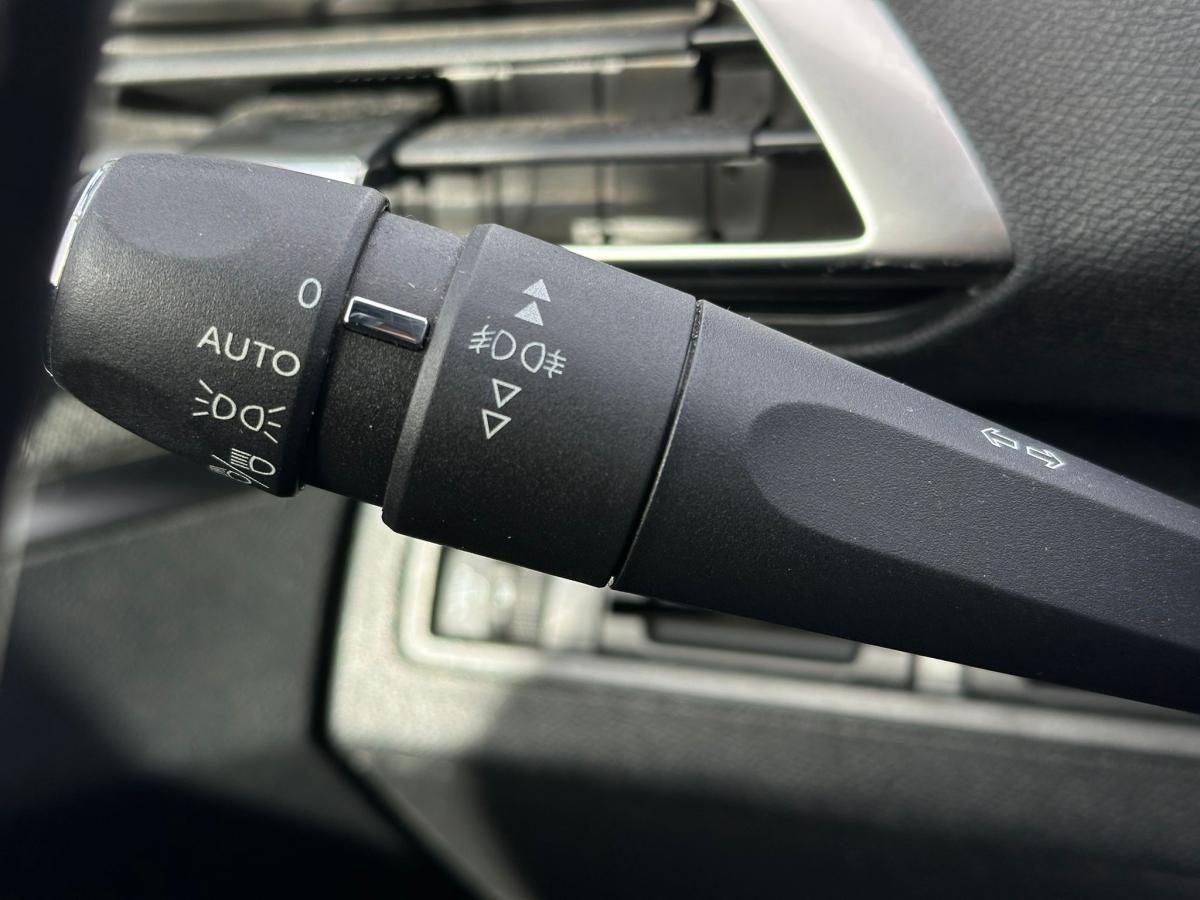 peugeot-3008-2018-diesel-1499cc