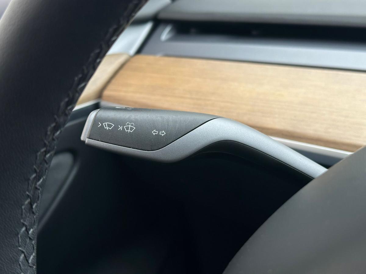 tesla-model-3-2021-eletrico-500cc