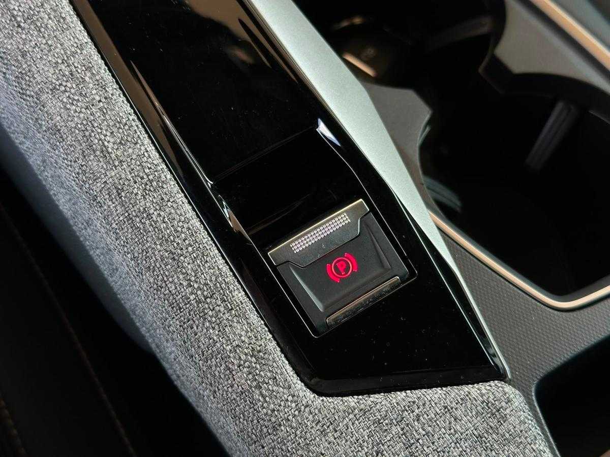 peugeot-3008-2024-gasolina-1199cc