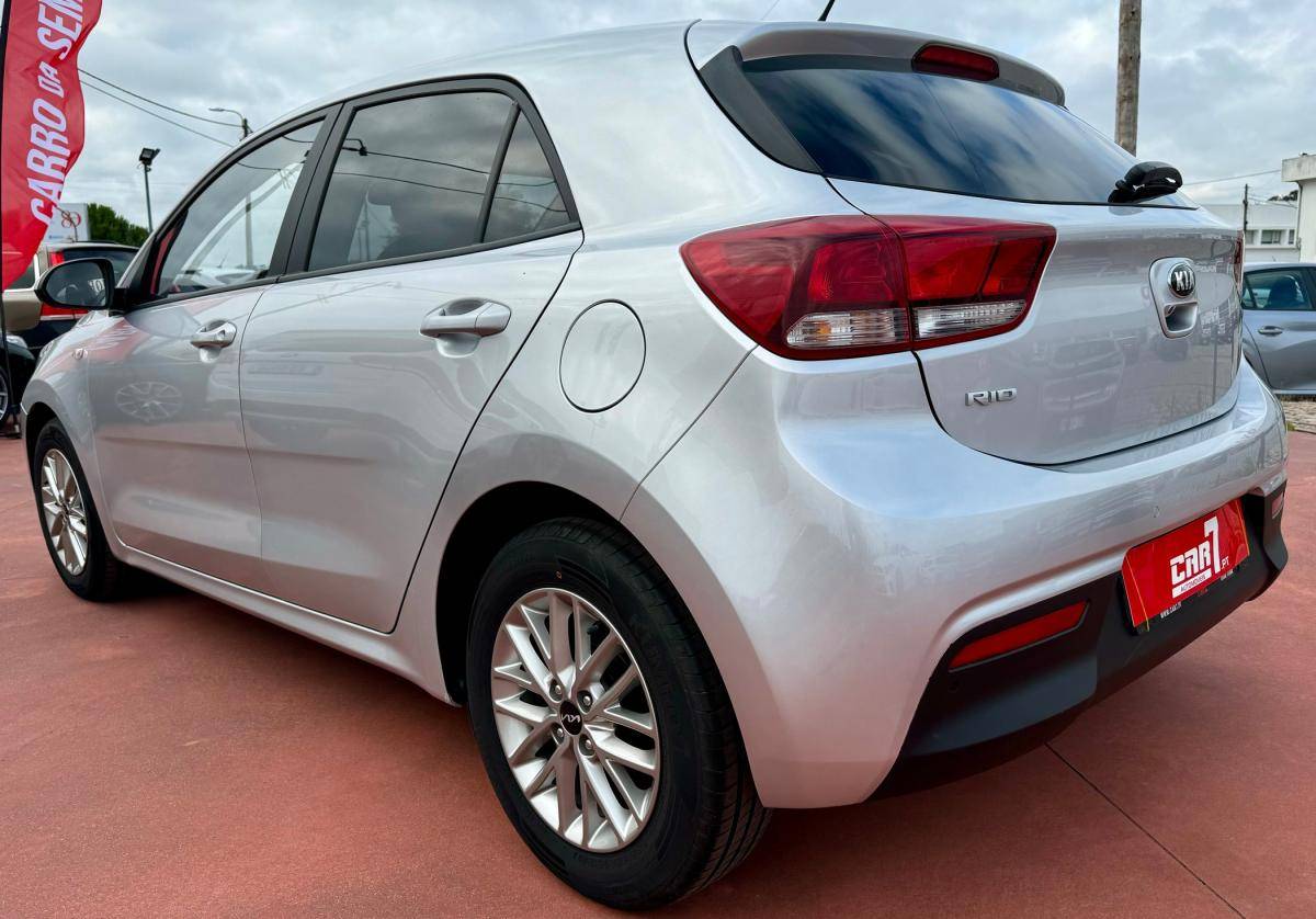 kia-rio-2022-gasolina-1197cc
