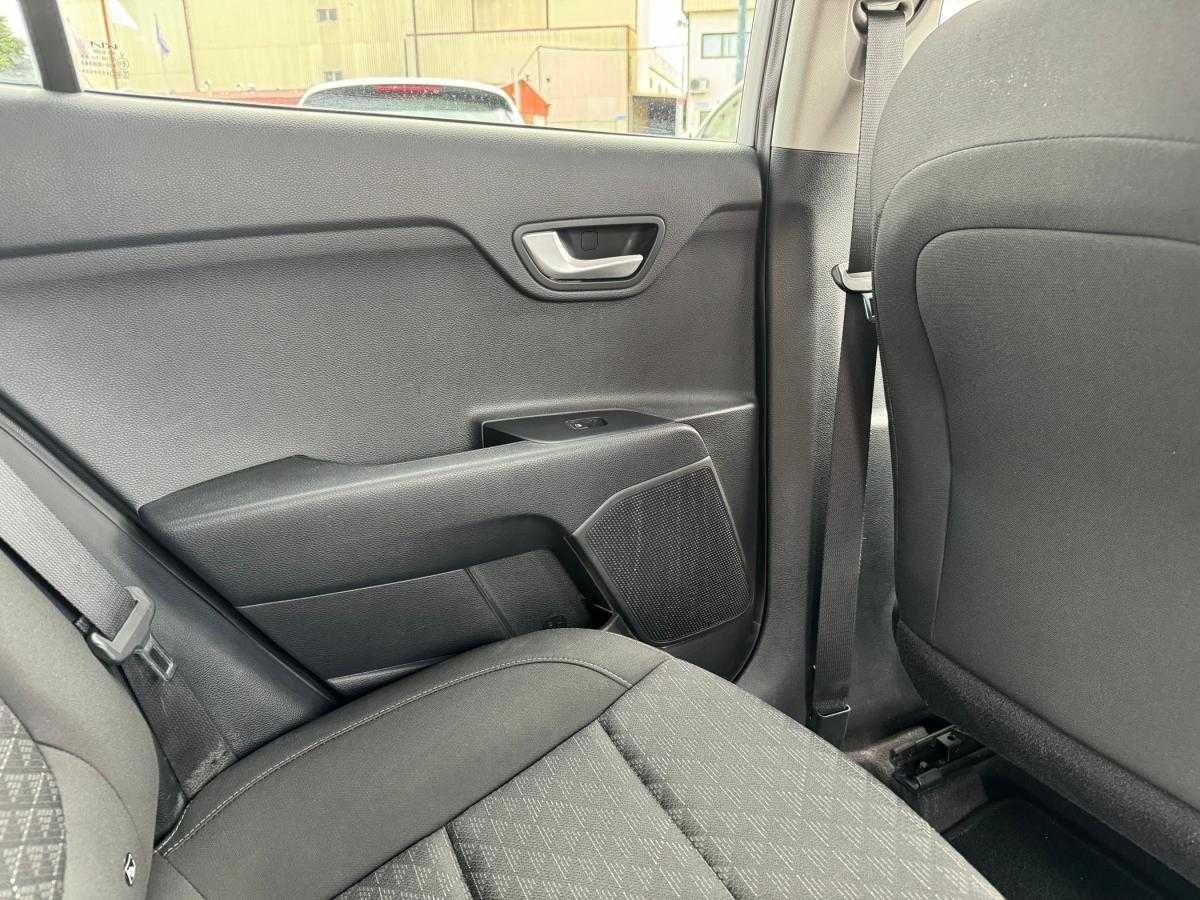 kia-rio-2022-gasolina-1197cc