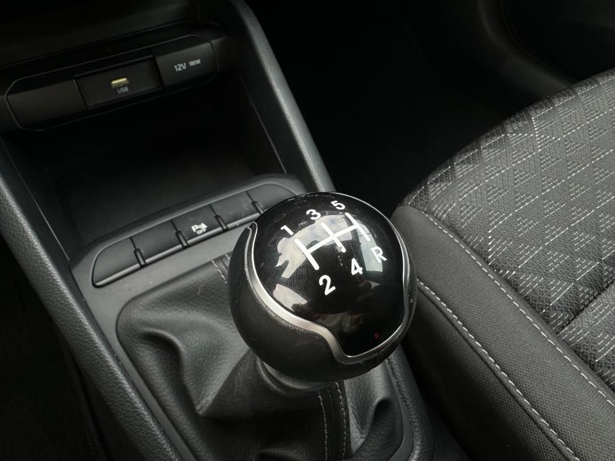 kia-rio-2022-gasolina-1197cc