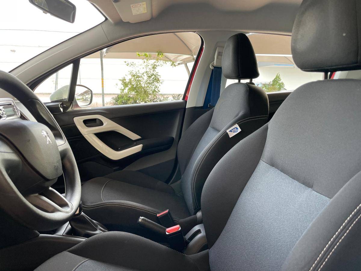 peugeot-208-2016-gasolina-999cc