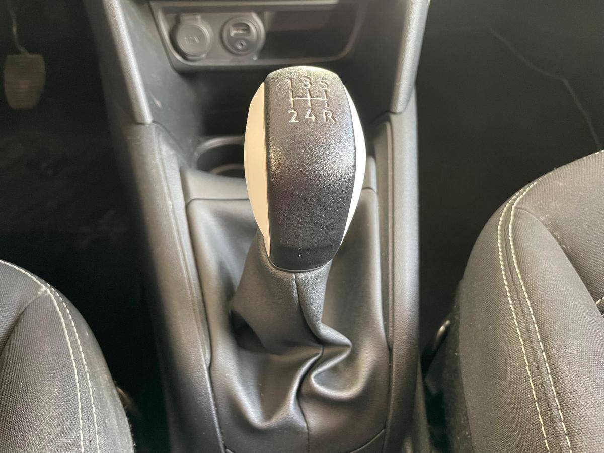 peugeot-208-2016-gasolina-999cc