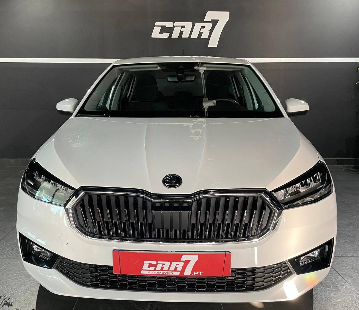 skoda-fabia-2024-gasolina-999cc