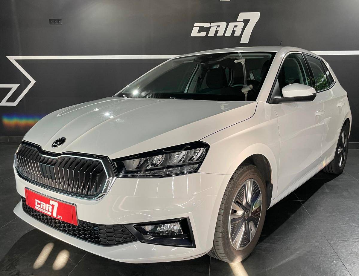 skoda-fabia-2024-gasolina-999cc