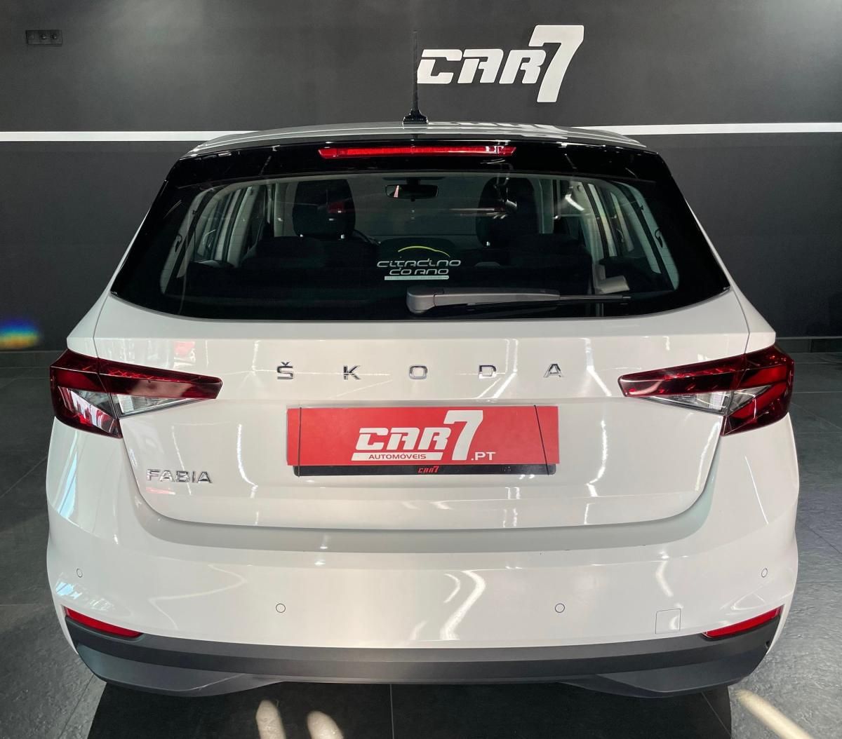 skoda-fabia-2024-gasolina-999cc