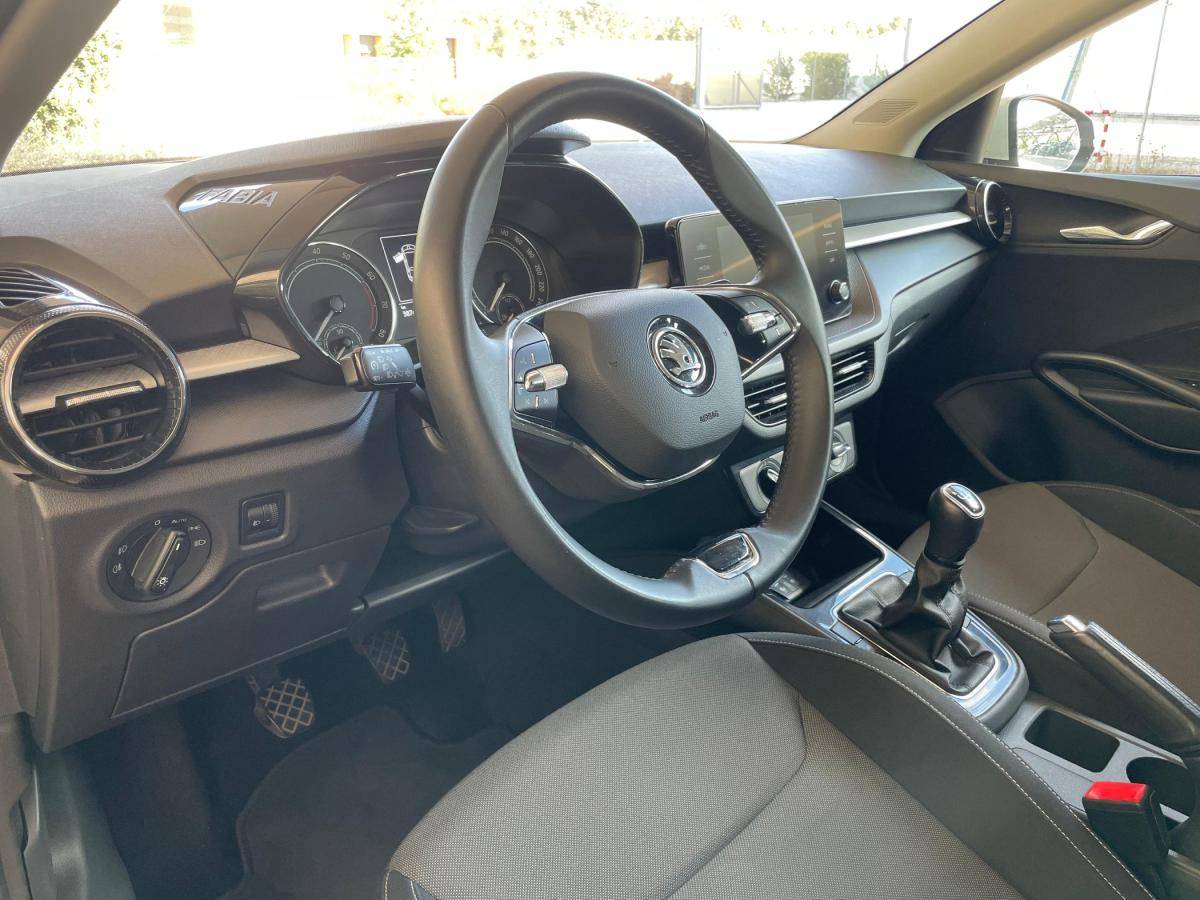 skoda-fabia-2024-gasolina-999cc
