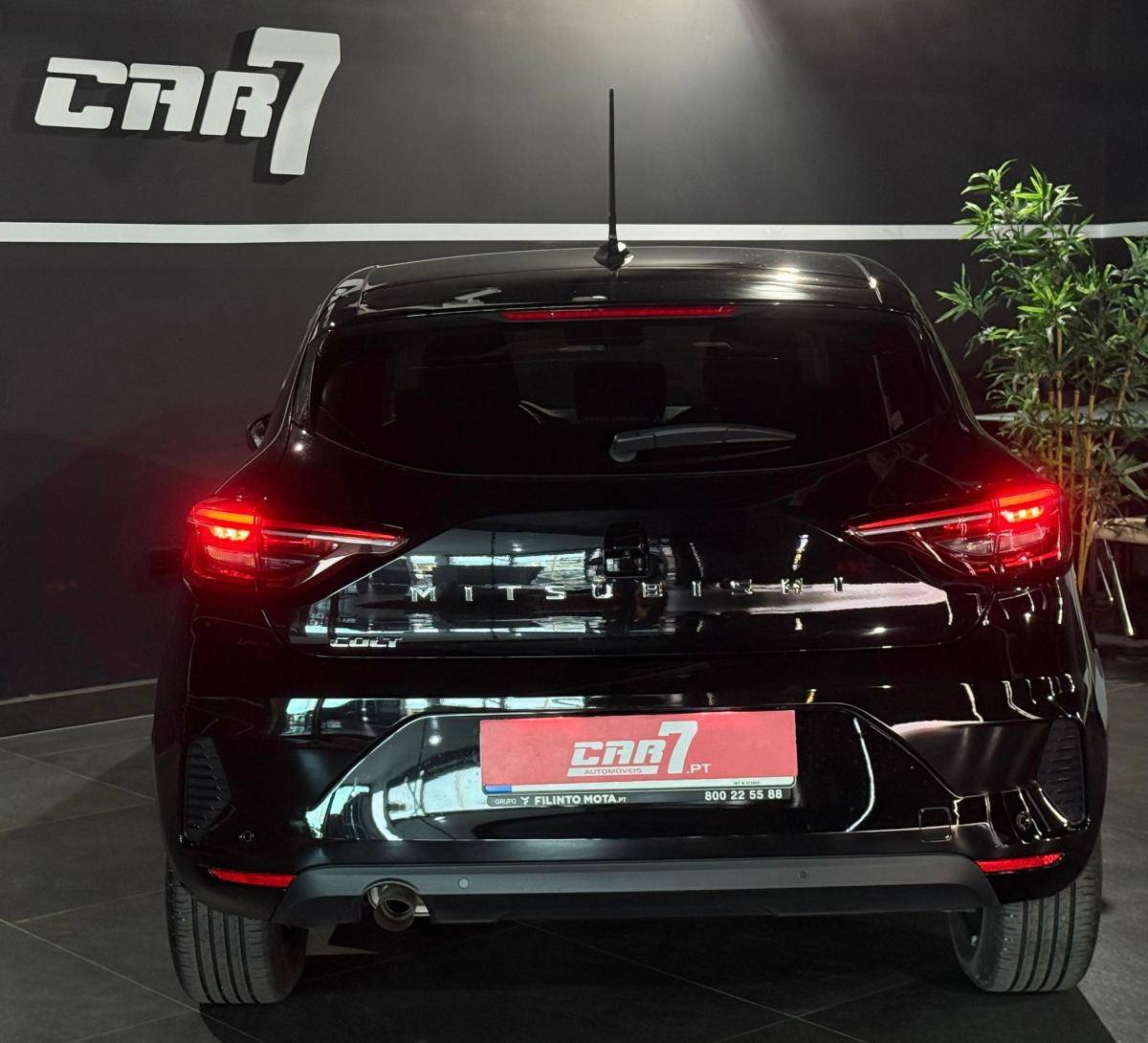 mitsubishi-colt-2024-gasolina-999cc