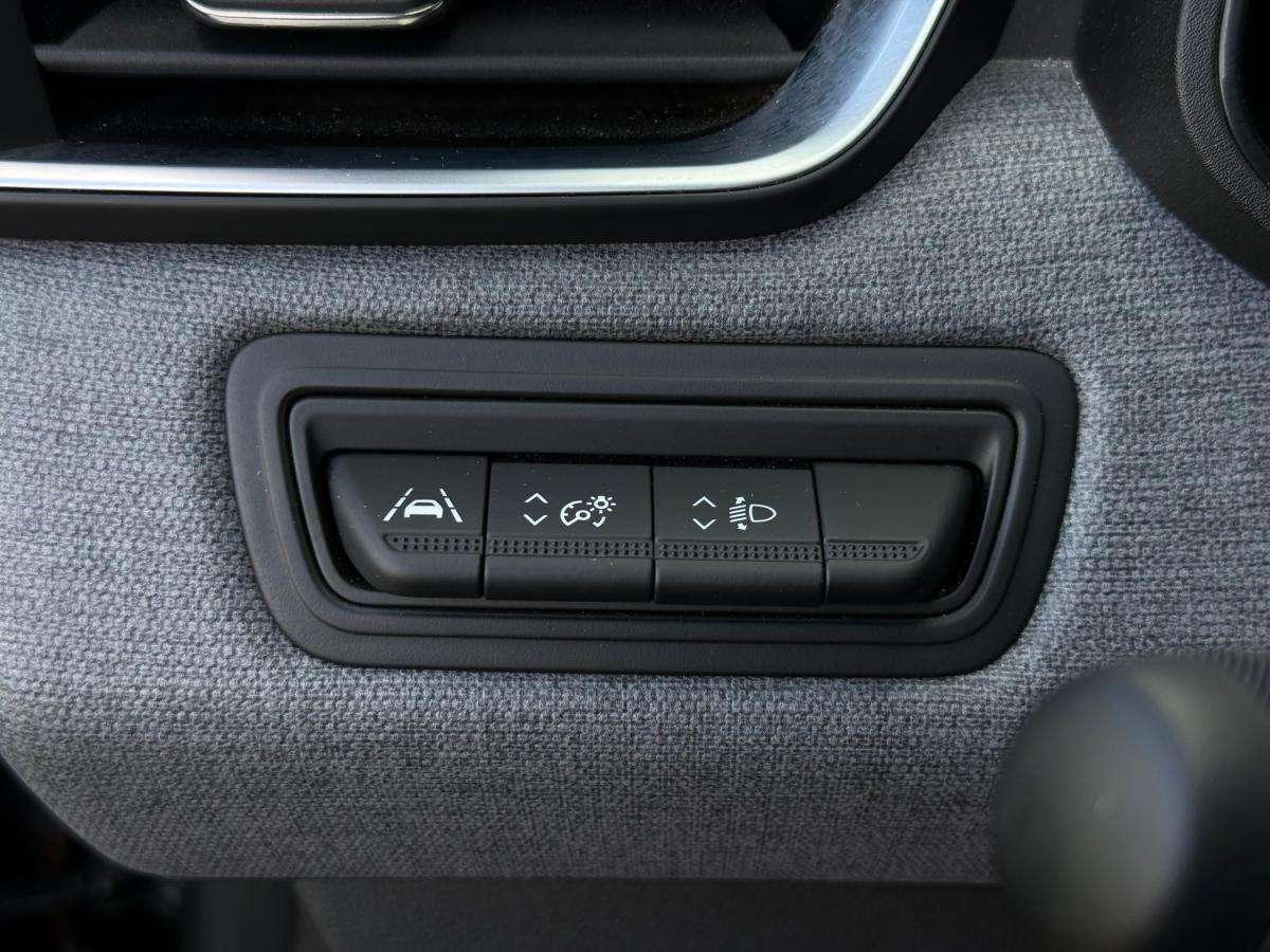 mitsubishi-colt-2024-gasolina-999cc