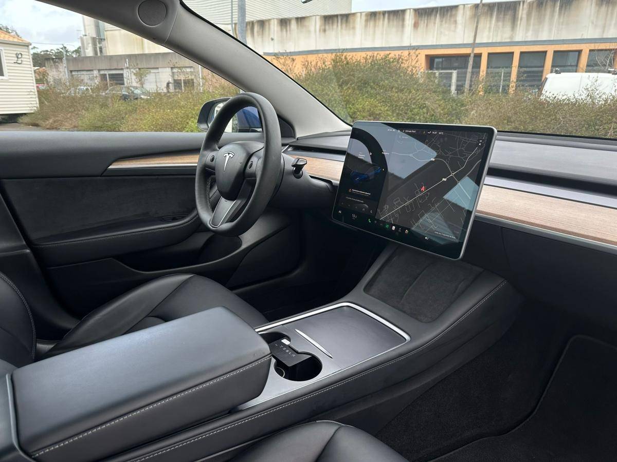 tesla-model-3-2021-eletrico-500cc