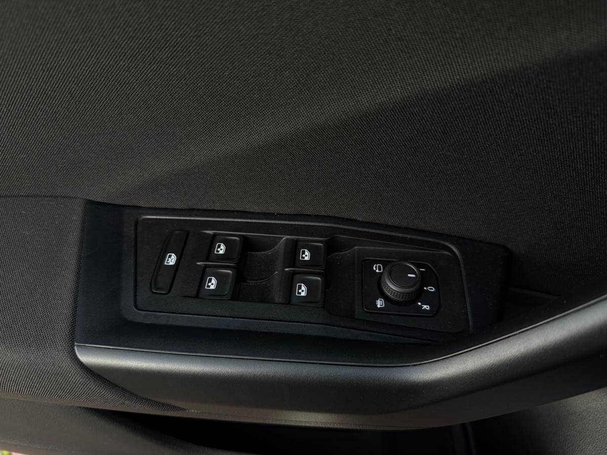 volkswagen-t-roc-2024-gasolina-999cc