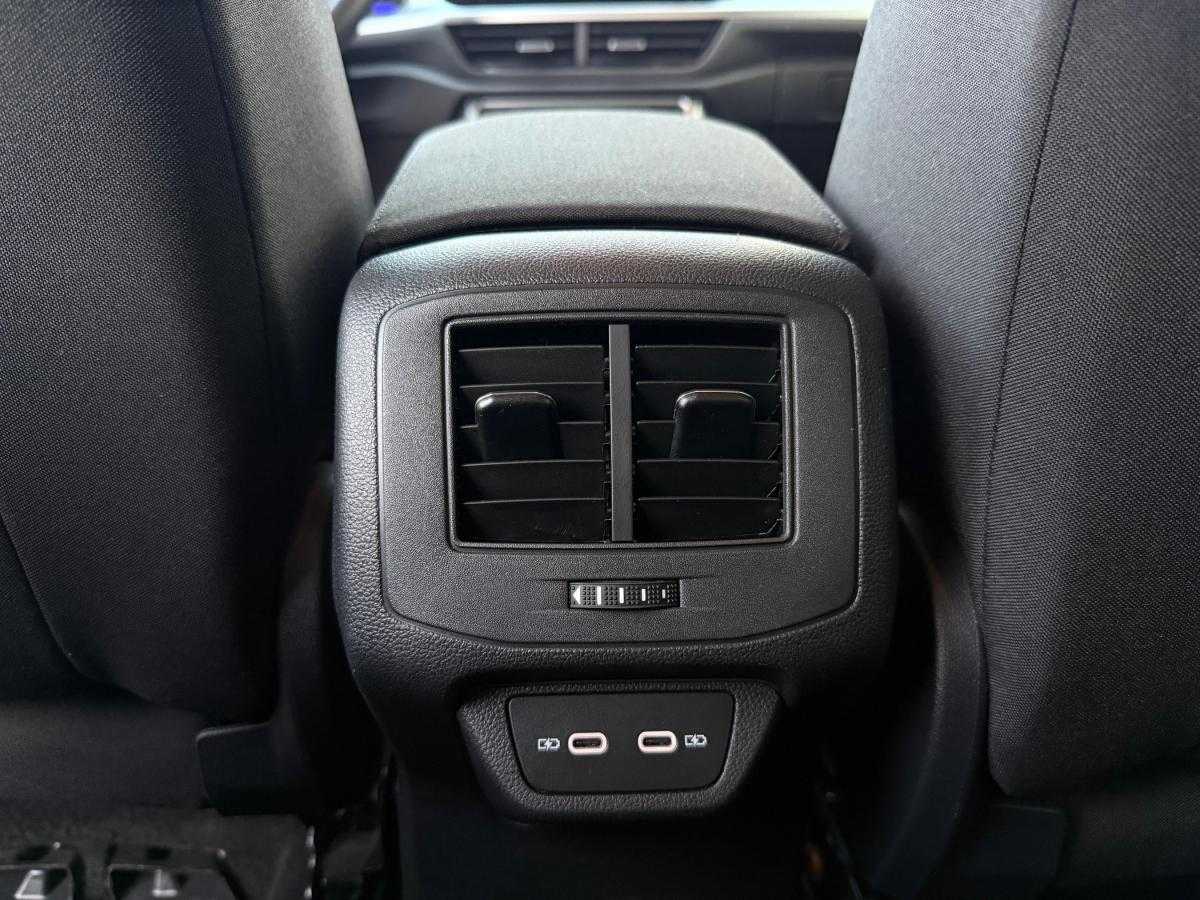 volkswagen-t-roc-2024-gasolina-999cc