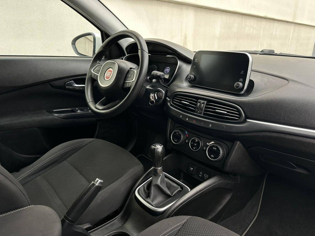 fiat-tipo-station-wagon-2018-diesel-1248cc