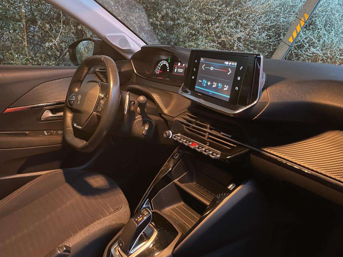 peugeot-208-2020-gasolina-1199cc