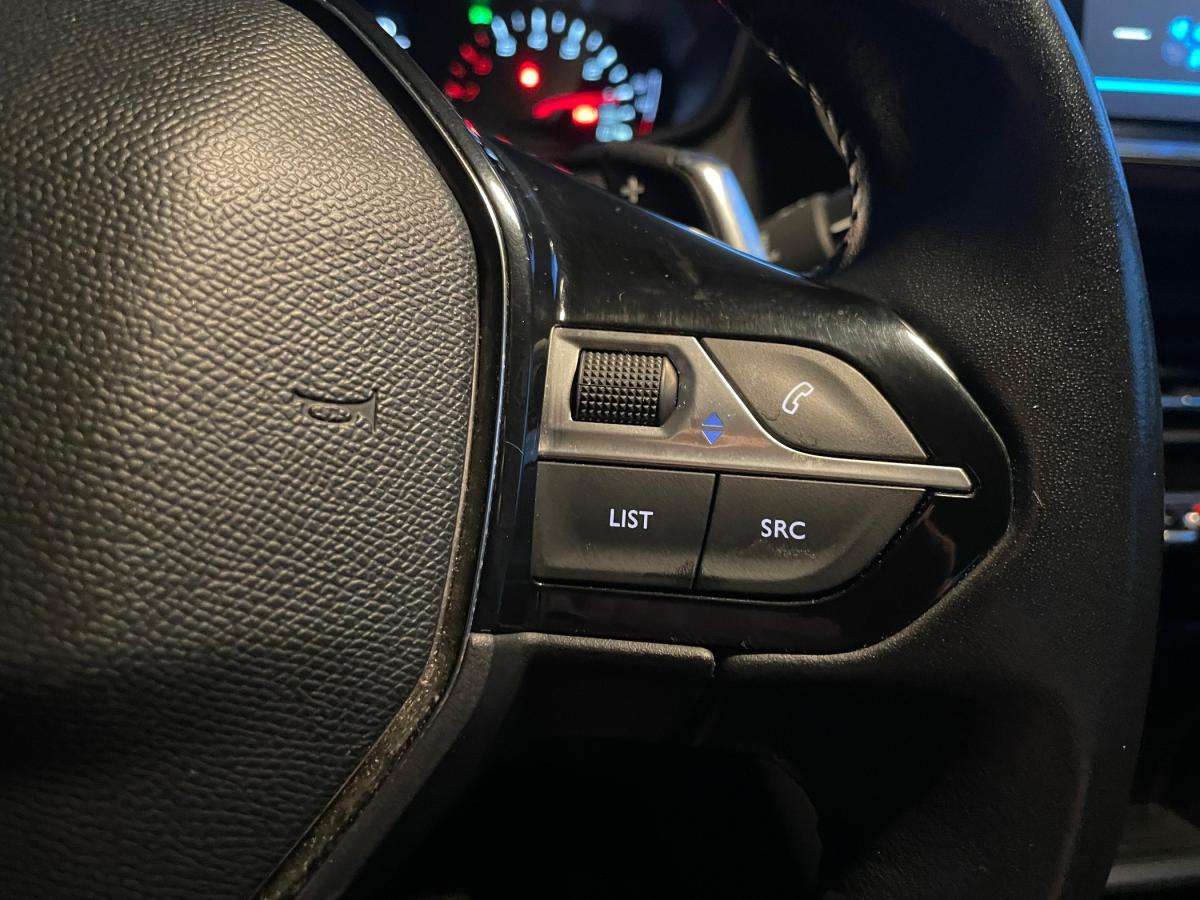peugeot-208-2020-gasolina-1199cc