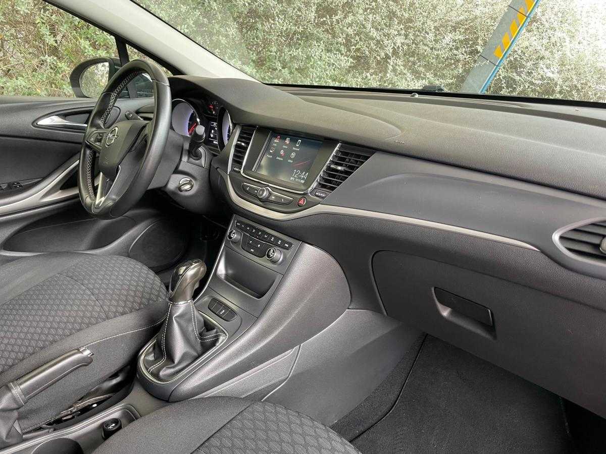 opel-astra-2017-diesel-1598cc