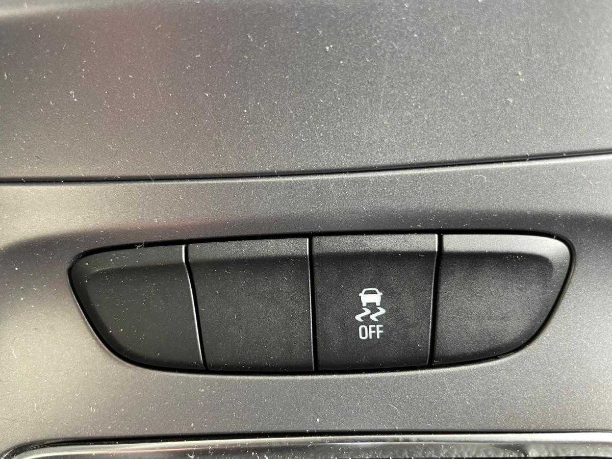 opel-astra-2017-diesel-1598cc