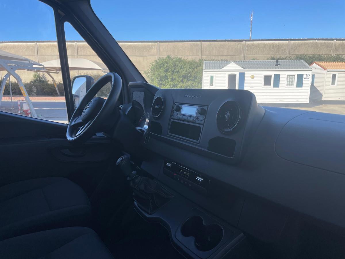 mercedes-benz-sprinter-2022-diesel-2143cc