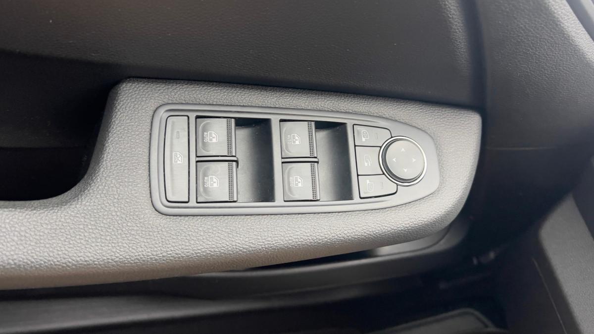 mitsubishi-colt-2024-gasolina-999cc