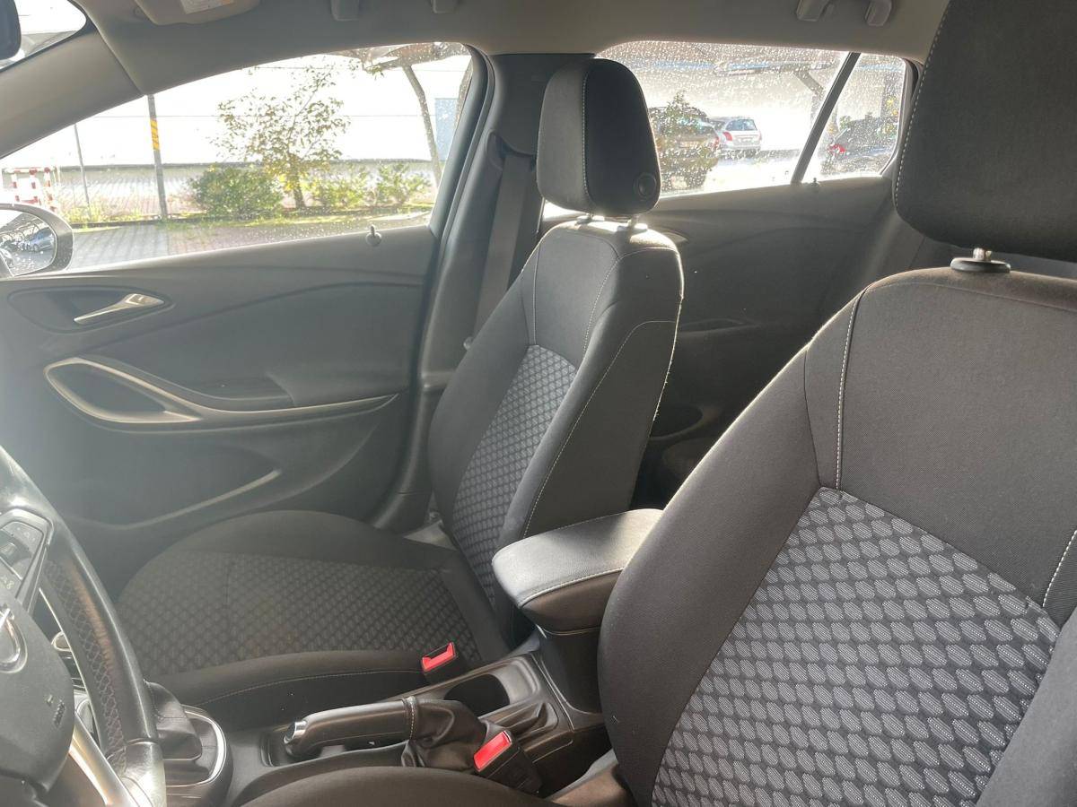 opel-astra-sport-tourer-2019-diesel-1496cc