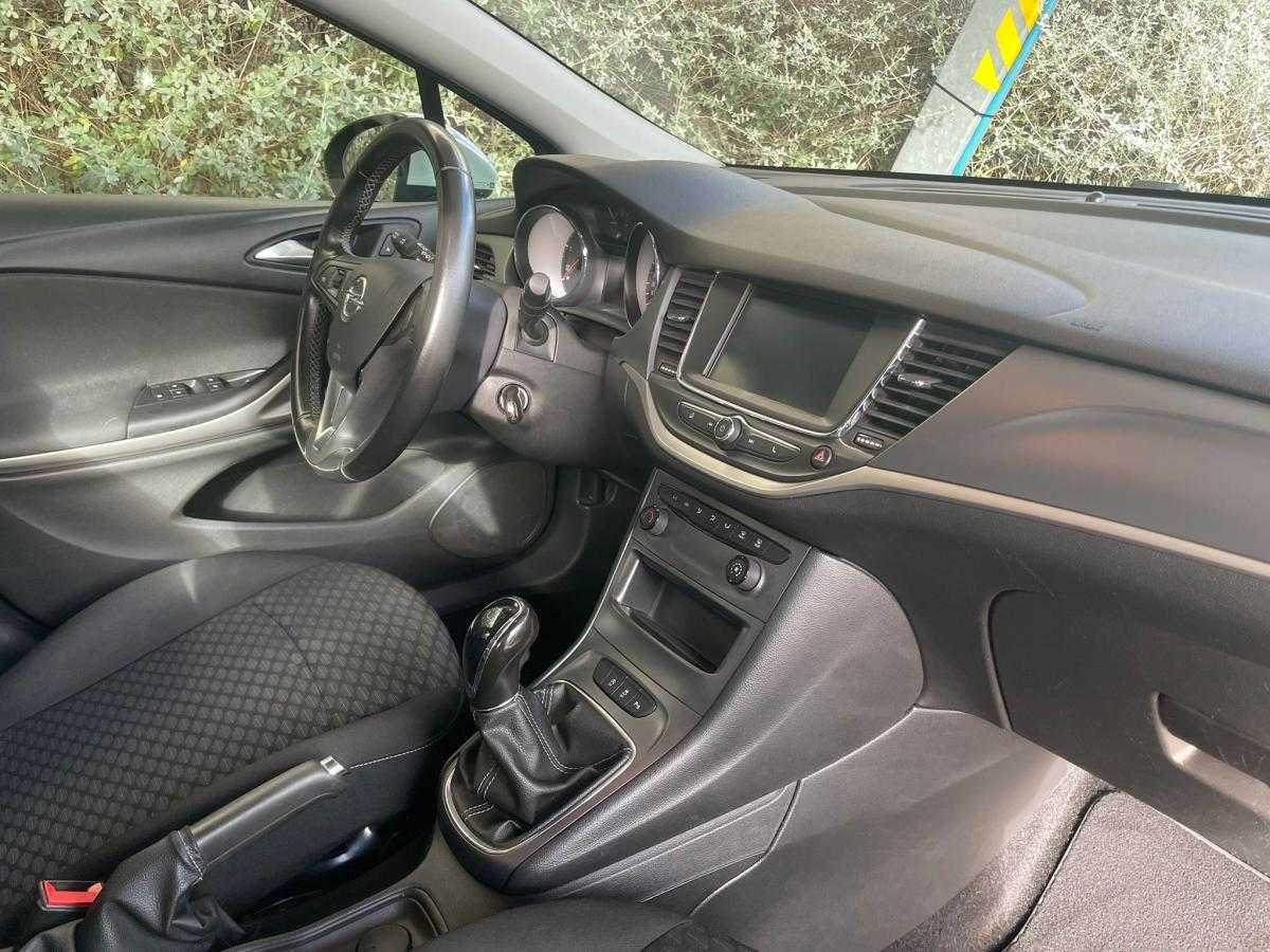 opel-astra-sport-tourer-2019-diesel-1496cc
