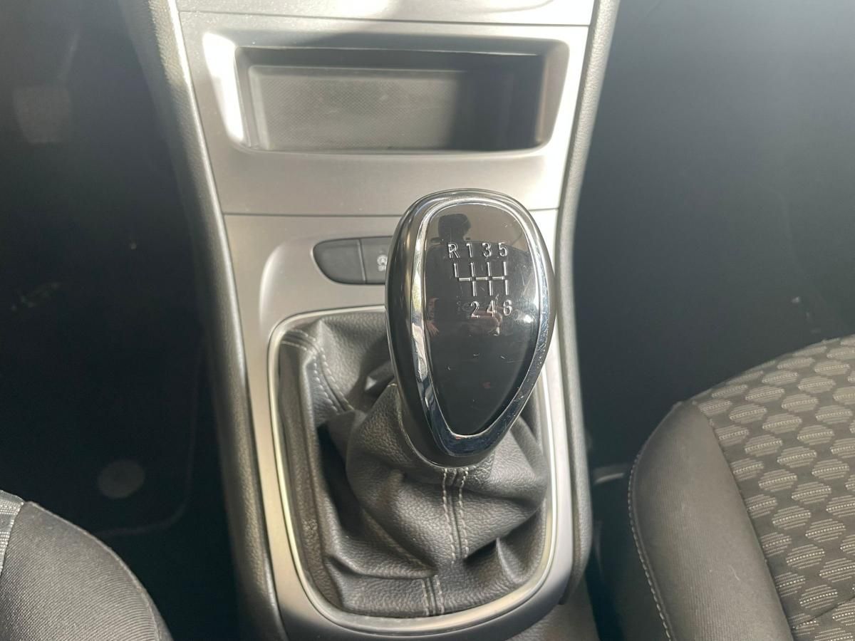 opel-astra-sport-tourer-2019-diesel-1496cc