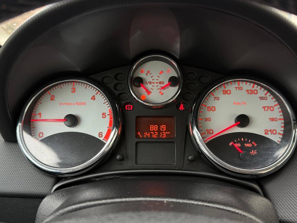 peugeot-207-2009-diesel-1560cc