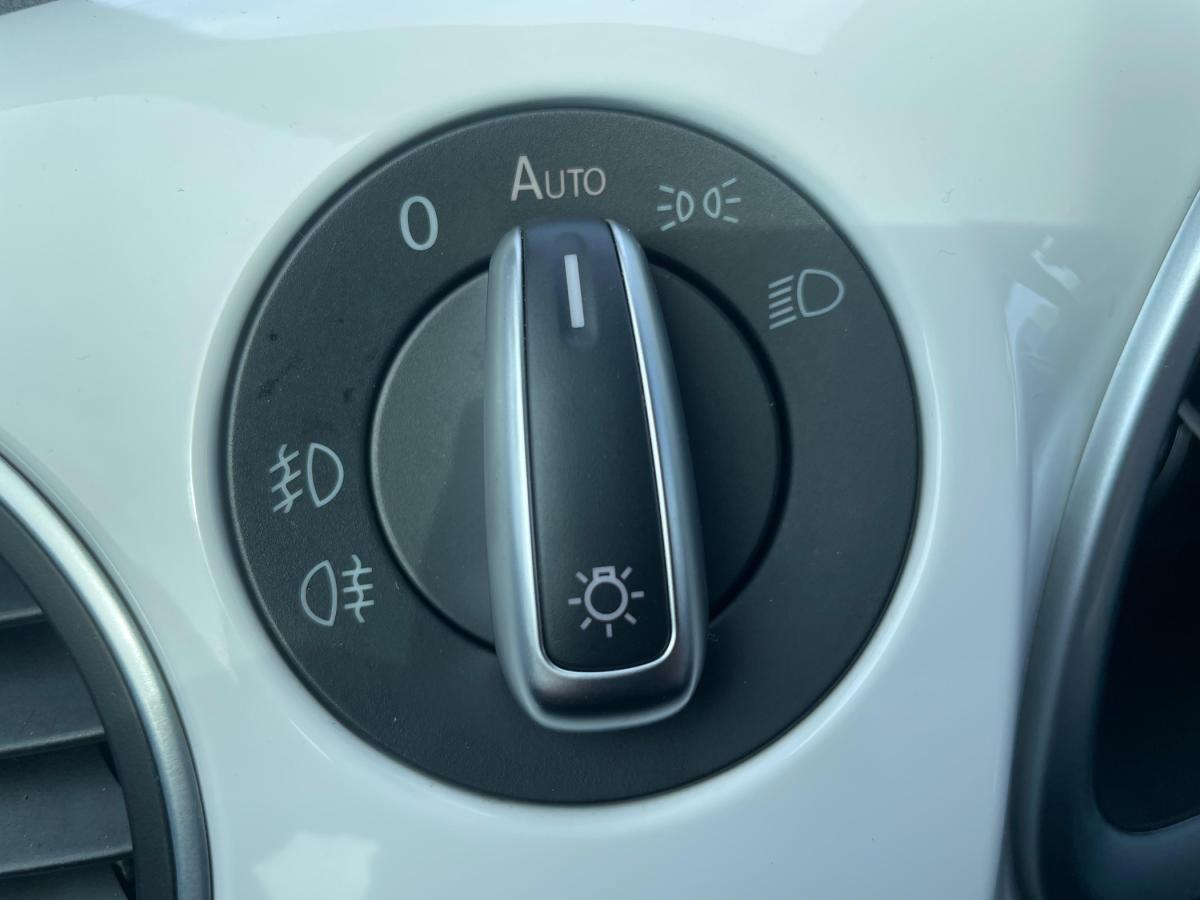 volkswagen-beetle-2013-diesel-1598cc