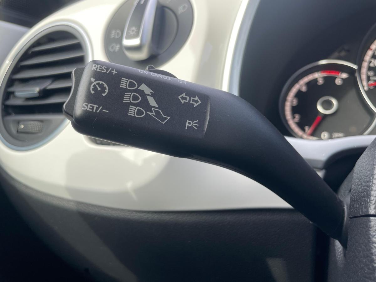 volkswagen-beetle-2013-diesel-1598cc