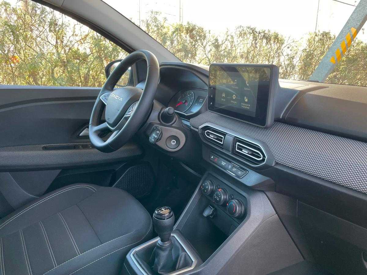 dacia-sandero-2024-gasolina-999cc