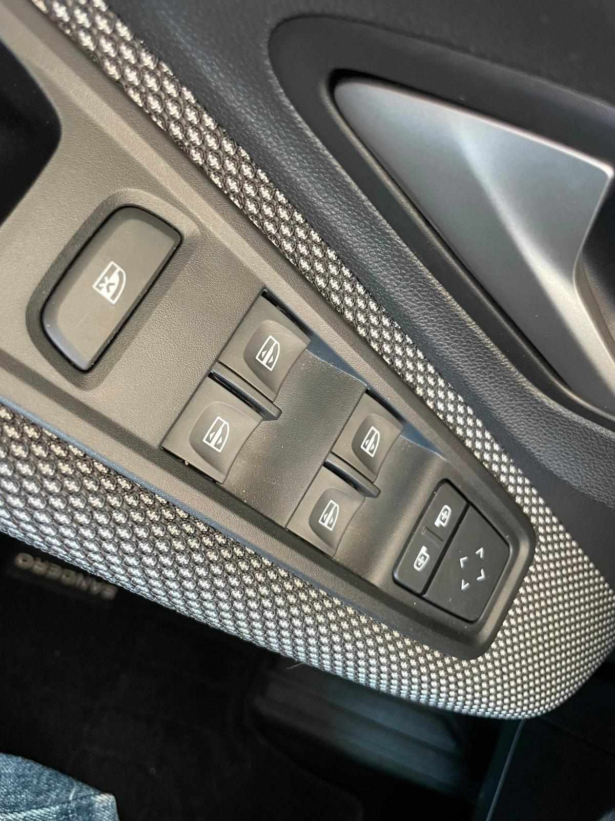 dacia-sandero-2024-gasolina-999cc