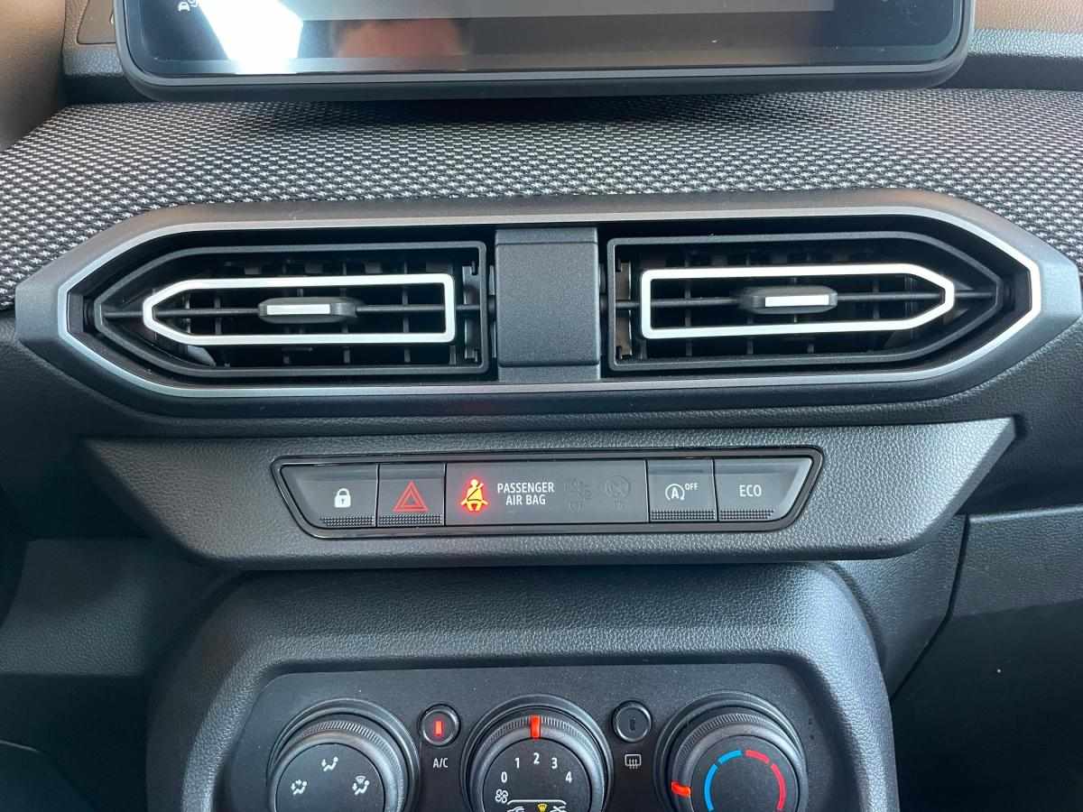 dacia-sandero-2024-gasolina-999cc