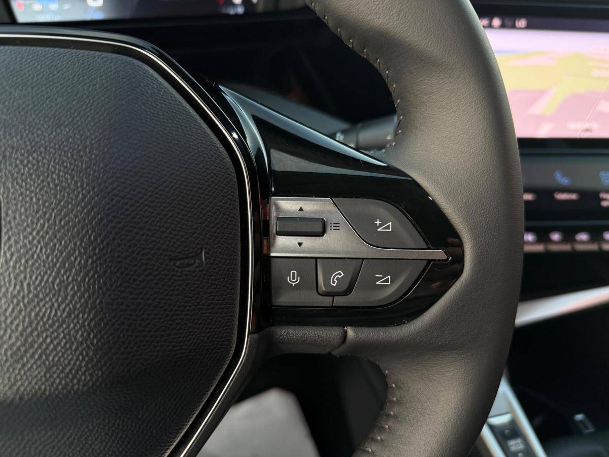 peugeot-308-2023-gasolina-1199cc