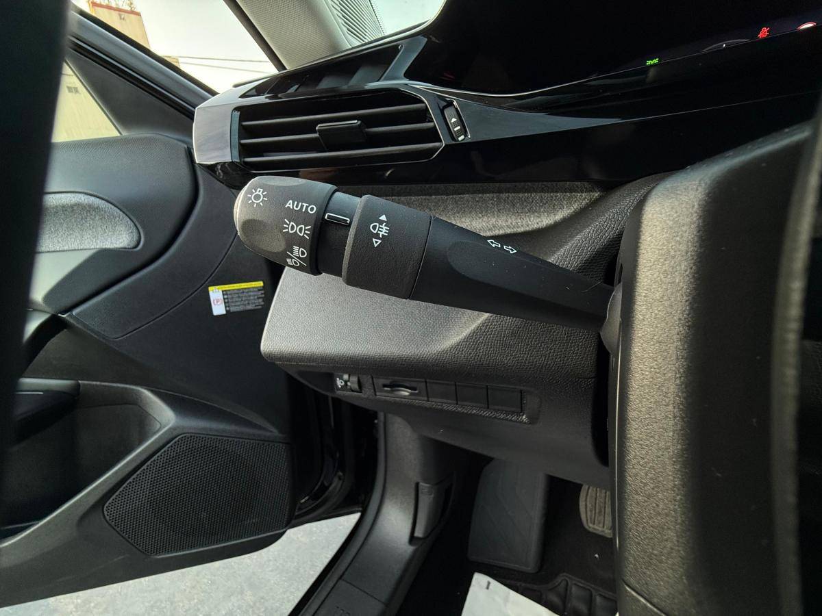 peugeot-308-2023-gasolina-1199cc