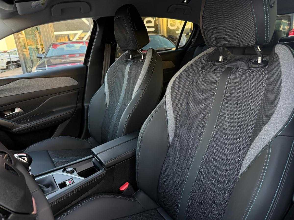 peugeot-308-2023-gasolina-1199cc