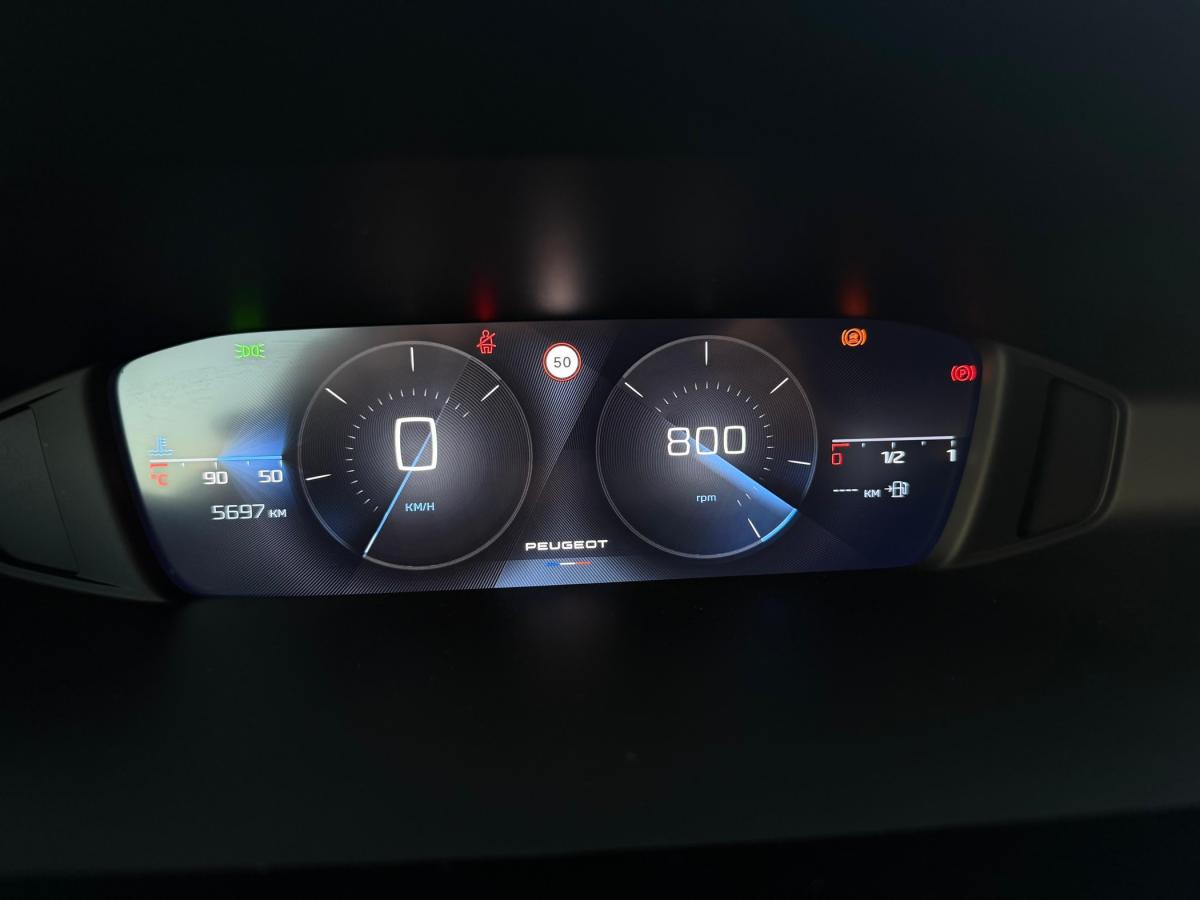 peugeot-308-2023-gasolina-1199cc