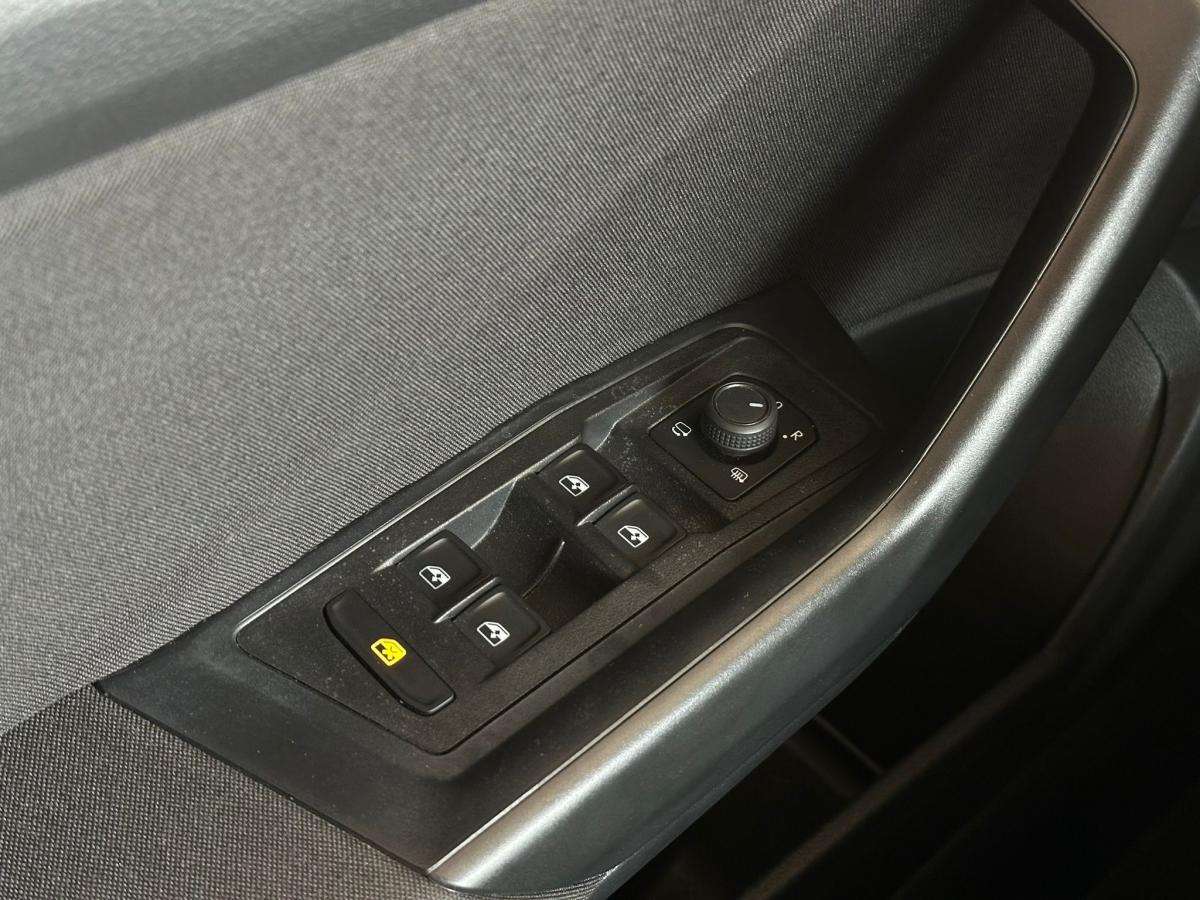 volkswagen-t-roc-2025-gasolina-999cc