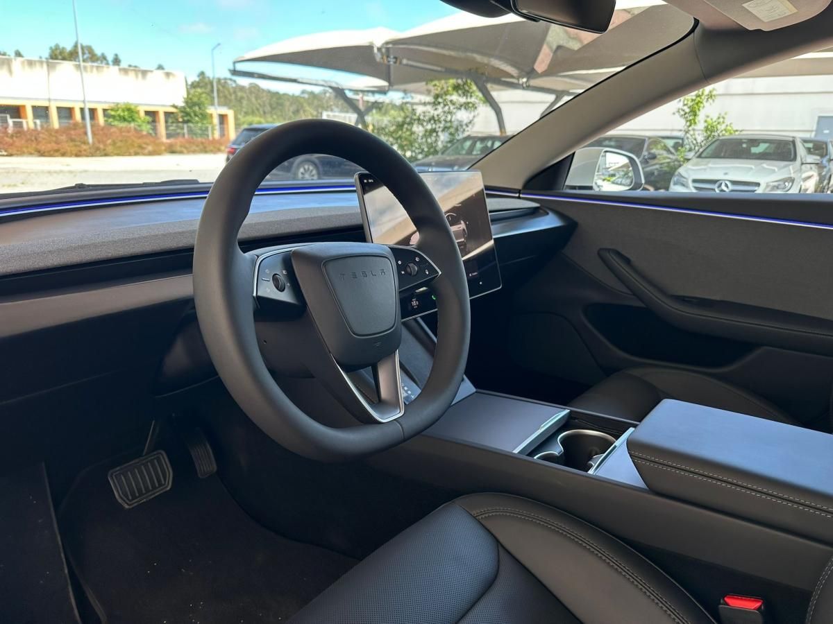 tesla-model-3-2025-eletrico-500cc