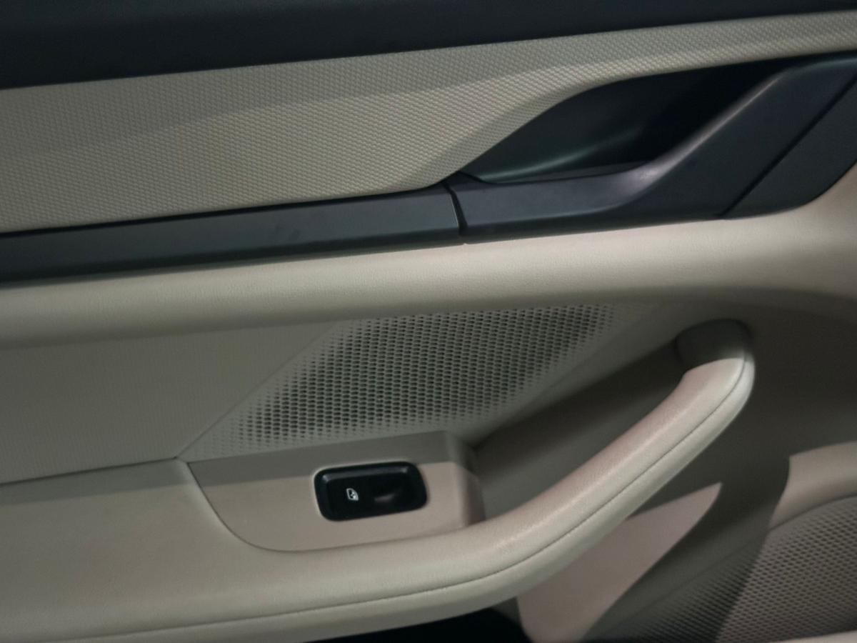 porsche-taycan-2021-eletrico-500cc
