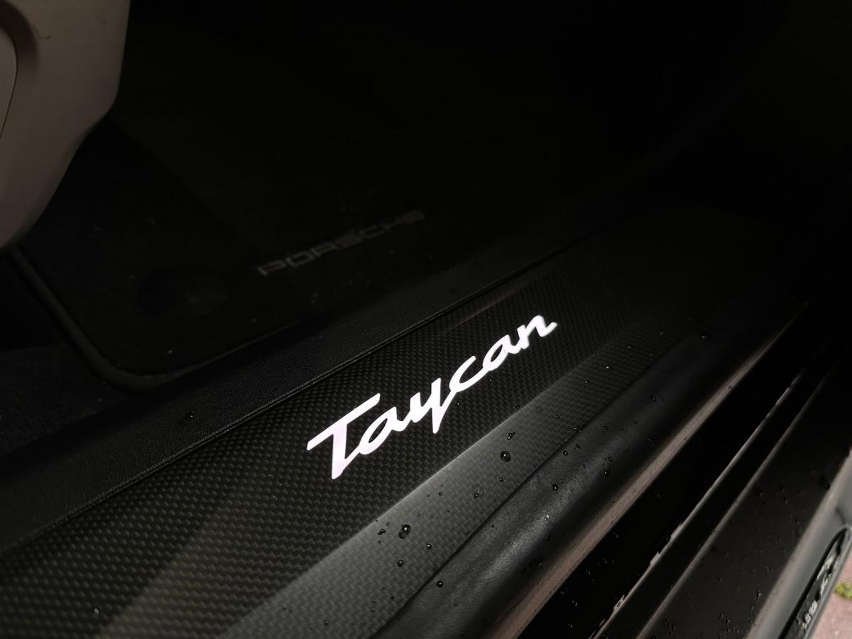 porsche-taycan-2021-eletrico-500cc