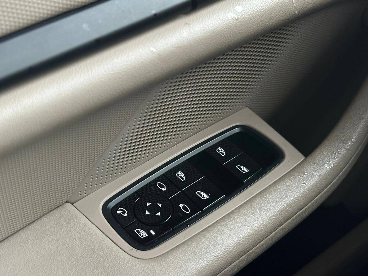 porsche-taycan-2021-eletrico-500cc