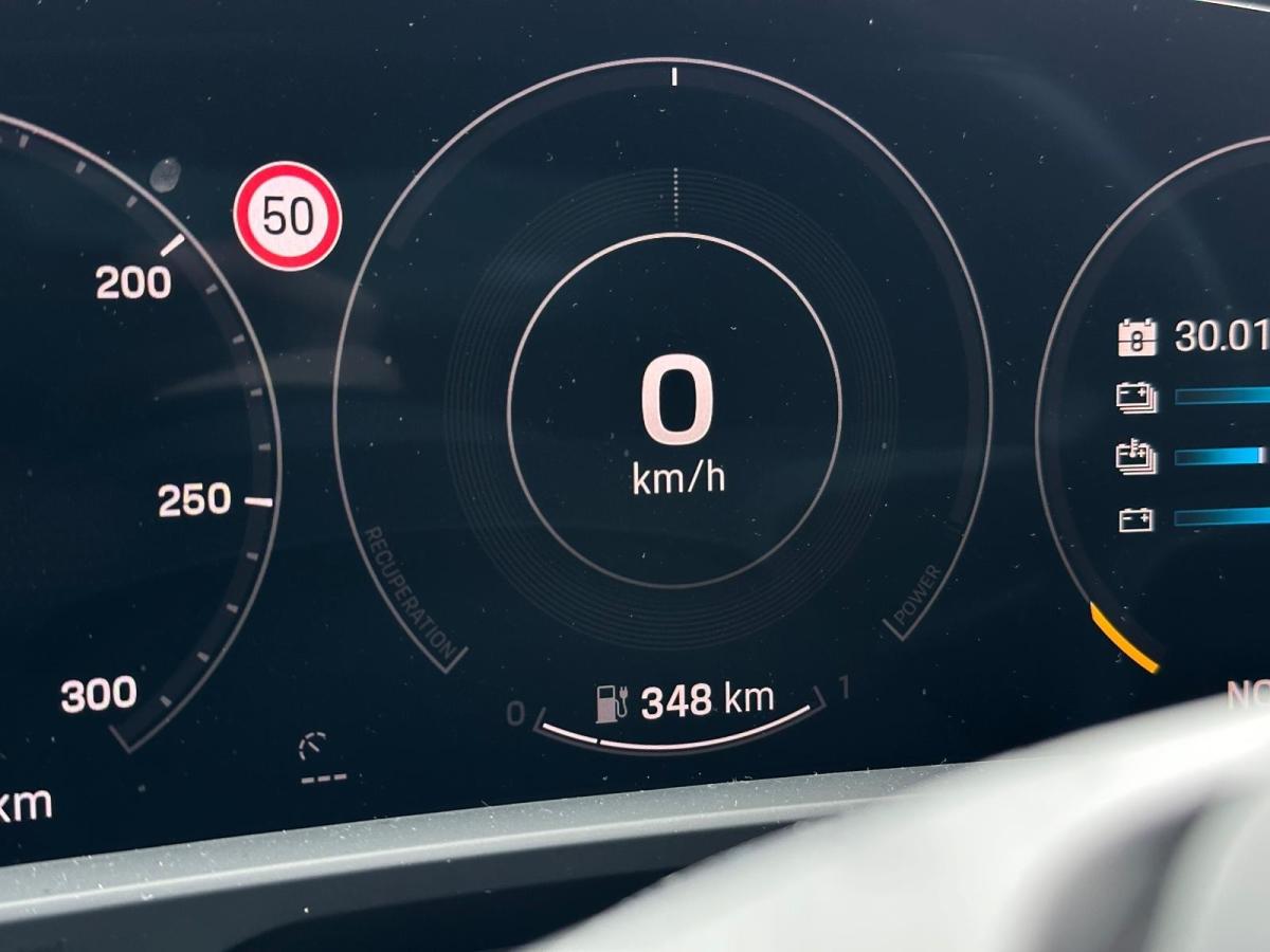 porsche-taycan-2021-eletrico-500cc